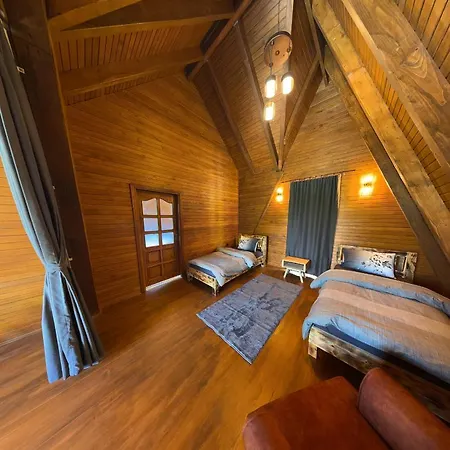 Cetgardenbungalow Hotel *