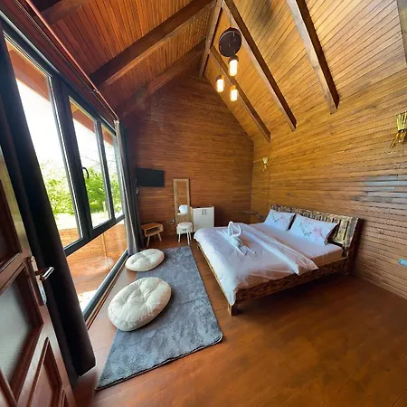 Hotel Cetgardenbungalow